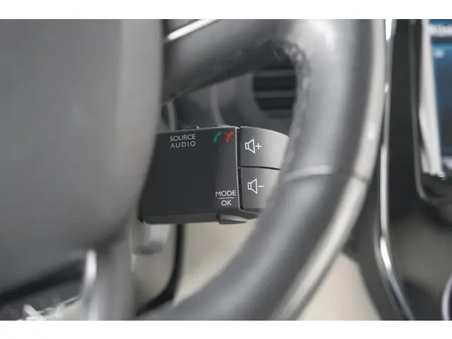 Renault Captur TCe 120 EDC Initiale Paris 2017 Benzine 41