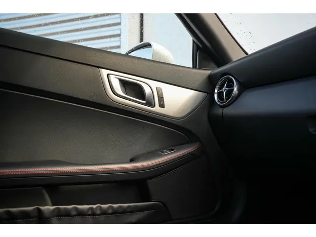 Mercedes-Benz SLK 200 2014 Benzine 19