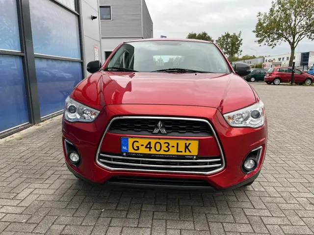 Mitsubishi ASX 1.6 Cleartec Intense+ 2015 Benzine 2