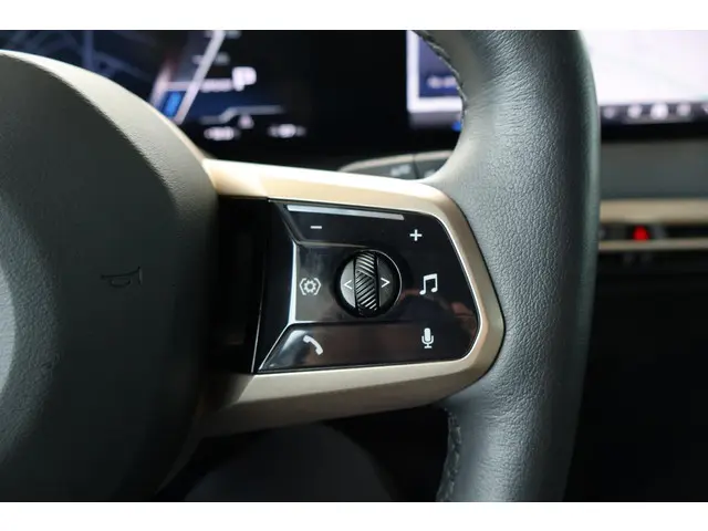 BMW iX M60 High Executive 112 kWh 2023 Elektrisch 18