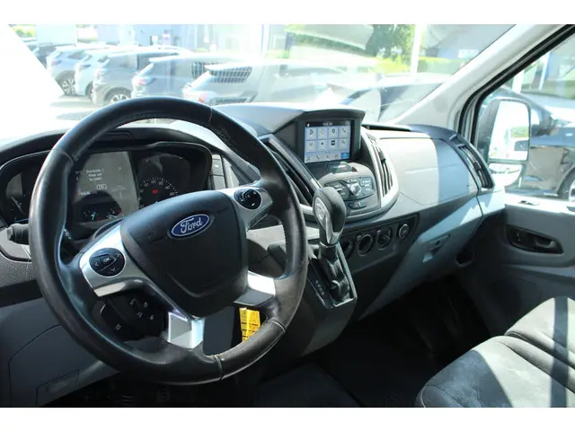 Ford Transit 350 2.0 TDCI L2H3 Trend 2018 Diesel 21