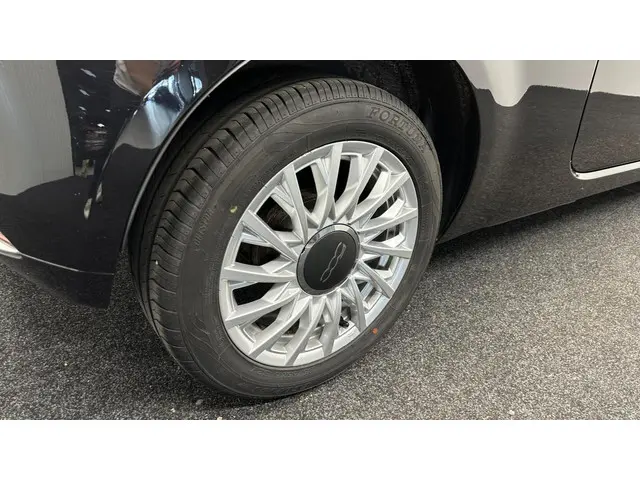 Fiat 500 0.9 TwinAir Turbo Holiday Edition 2016 Benzine 10