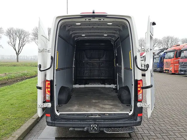 MAN TGE 3.140 2023 Diesel 14