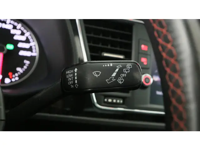 SEAT Leon ST 1.4 EcoTSI 150pk FR DSG 2017 Benzine 25