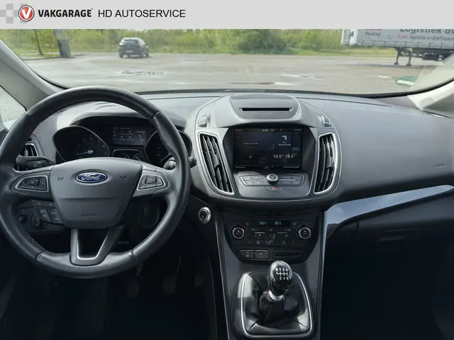 Ford Grand C-Max 1.0 Titanium 2015 Benzine 11