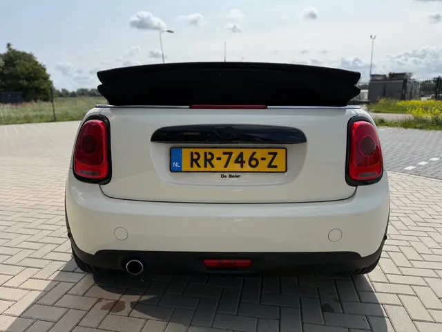 MINI Cooper Cabrio Mini 1.5 Business 2018 Benzine 10