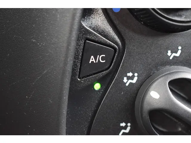 Toyota Aygo 1.0 VVT-i 5Drs X-Now 2016 Benzine 17