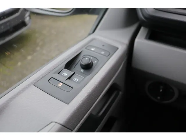 Volkswagen Transporter 2.0 TDI L1 H1 Airco 2022 Diesel 32