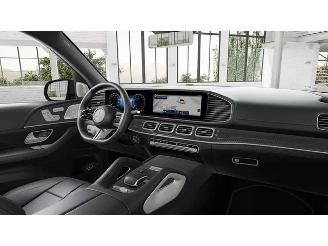 Mercedes-Benz GLS 450 4MATIC 2025 Benzine 4