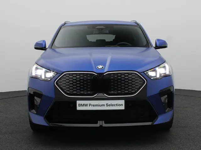 BMW iX2 eDrive20 2024 Elektrisch 3