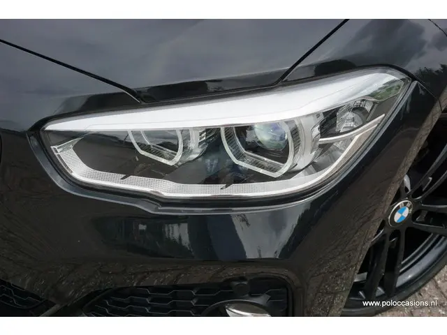 BMW 1 Serie 118i 2018 Benzine 26