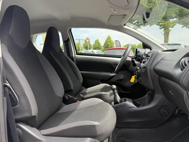 Peugeot 108 1.0 e-VTi Junior 2016 Benzine 7