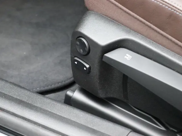 BMW 3 Serie Sedan 330e 2025 Hybride Benzine 13