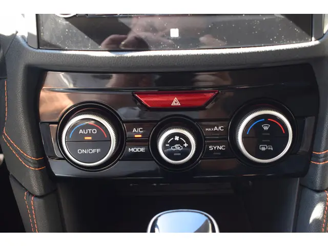 Subaru XV 2.0i e-BOXER Luxury 2022 Hybride Benzine 22