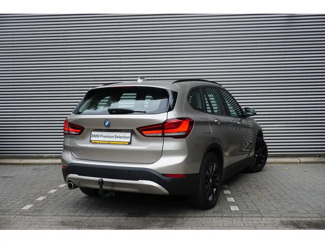 BMW X1 xDrive25e 2022 Hybride Benzine 2