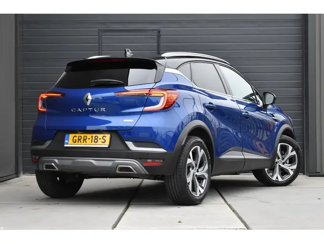 Renault Captur Mild Hybrid 160 PK R.S. Line 2022 Benzine 3