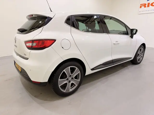 Renault Clio HB 0.9 TCe 90 Night&Day 2015 Benzine 6