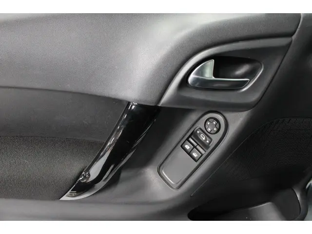 Citroën C3 1.2 VTi Collection 2013 Benzine 18