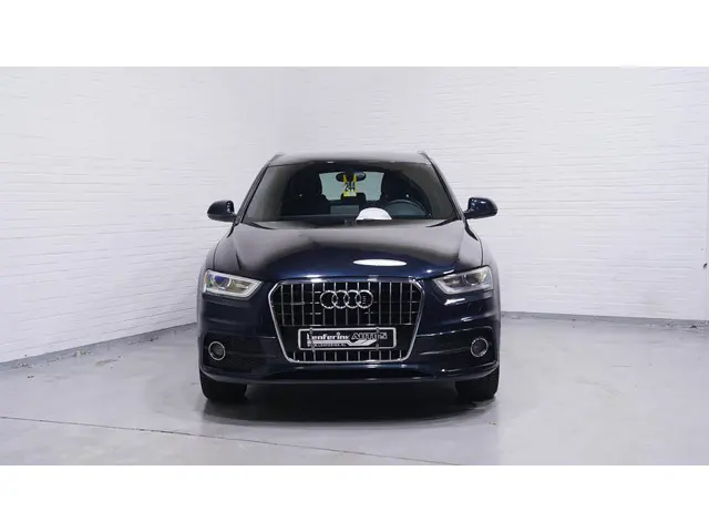 Audi Q3 2.0 TFSI quattro S Edition 2013 Benzine 2