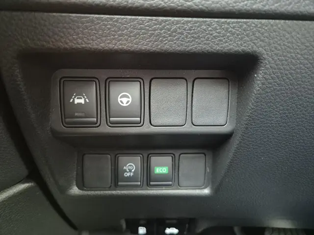 Nissan QASHQAI 1.3 DIG-T Tekna + 2019 Benzine 34