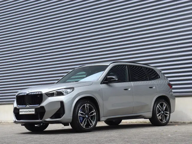 BMW X1 M35i 2024 Benzine 29