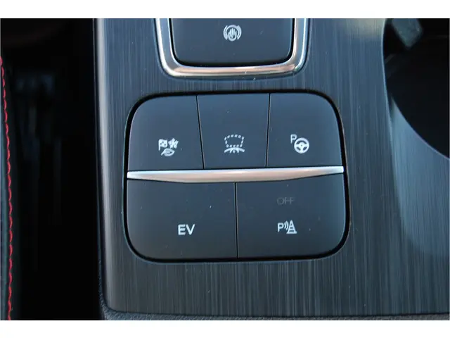 Ford Kuga 2.5 PHEV 225PK ST-Line X 2023 Hybride Benzine 22