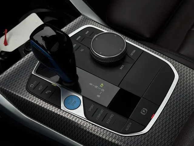 BMW i4 eDrive40 Aut. M-Sport 84kwh 2022 Elektrisch 42