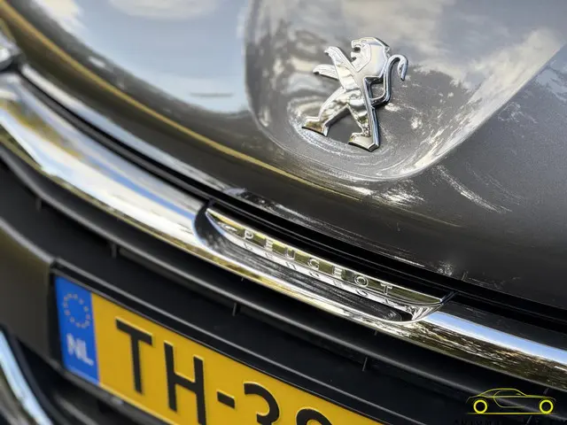 Peugeot 208 1.2 PureTech / Orig. NL / 1e eig. 2018 Benzine 50