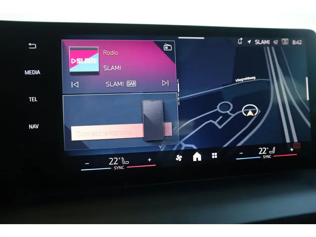 BMW 1 Serie 120 2025 Benzine 13