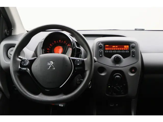 Peugeot 108 1.0 e-VTi Active 2020 Benzine 26