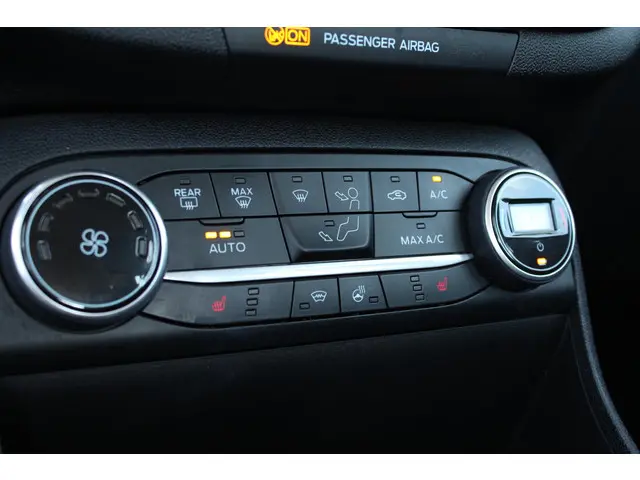 Ford Fiesta 1.5 TDCi Titanium 2018 Diesel 27
