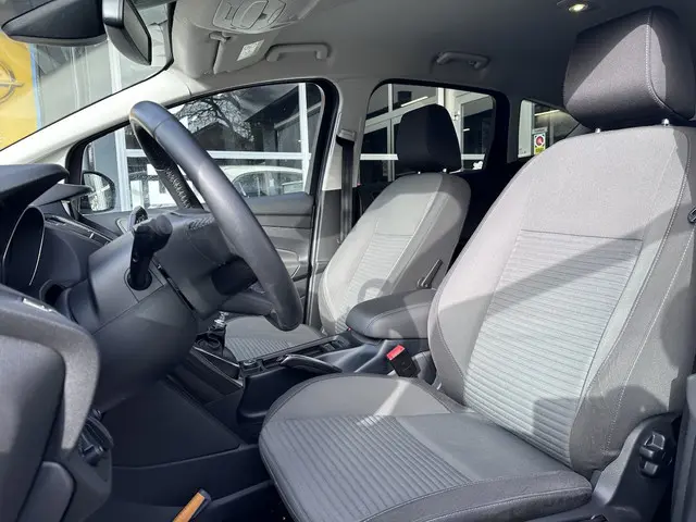 Ford C-MAX 1.5 Titanium 2017 Benzine 11