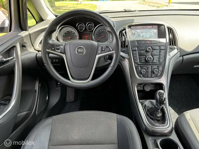Opel Astra Sports Tourer 1.4 Turbo Sport 2012 Benzine 23
