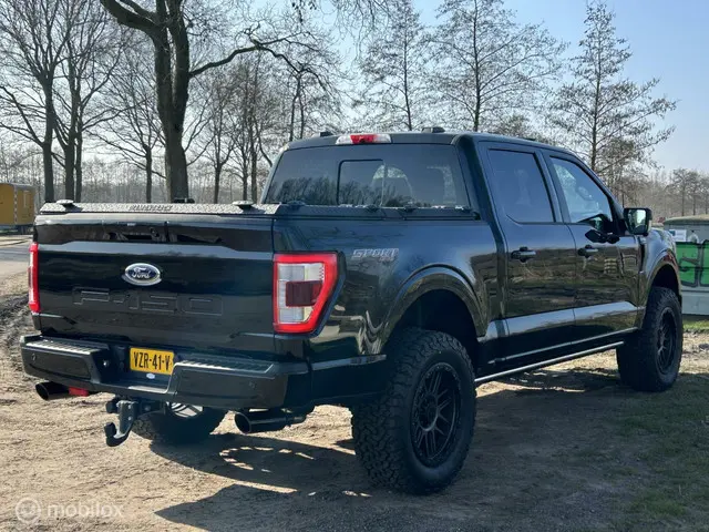 Ford F-150 USA 5.0 V8 Lariat 2022 Benzine 30