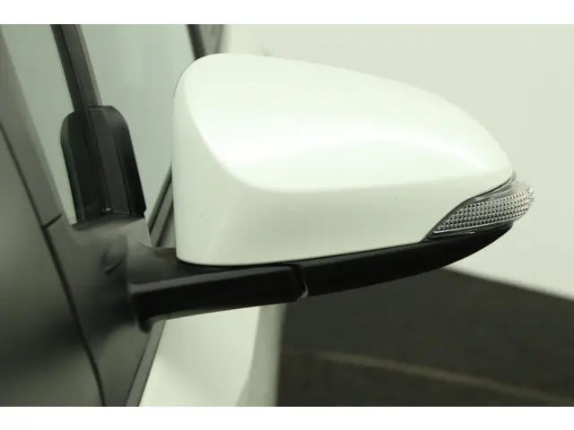 Toyota Yaris 1.5 Hybrid Lease 2015 Hybride Benzine 37