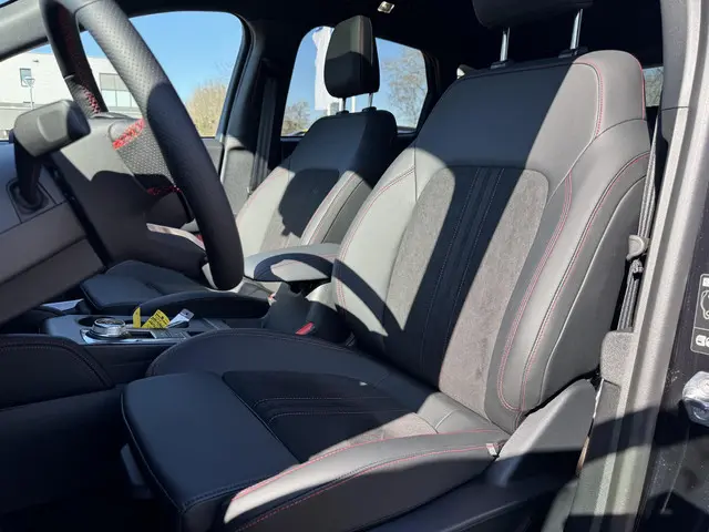 Ford Kuga 2.5 PHEV ST-Line X 2025 Hybride Benzine 9