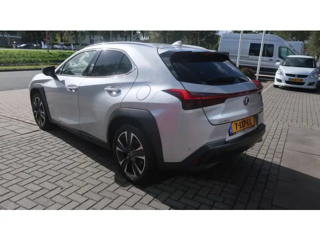 Lexus UX 250h Business Line 2019 Hybride Benzine 6