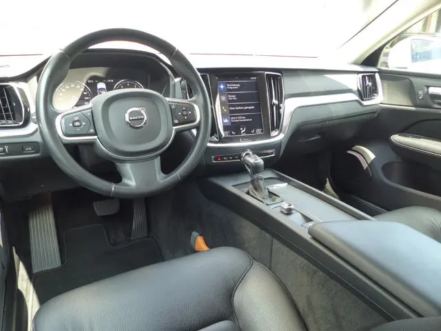 Volvo V60 T5 Momentum 2018 Benzine 11