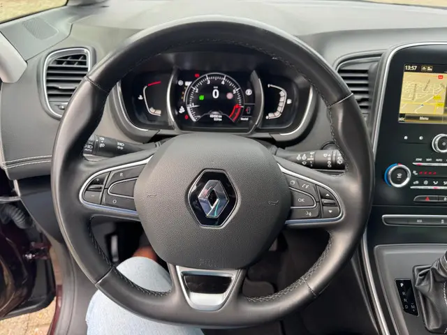 Renault Scénic TCe 140 EDC Intens 2022 Benzine 22