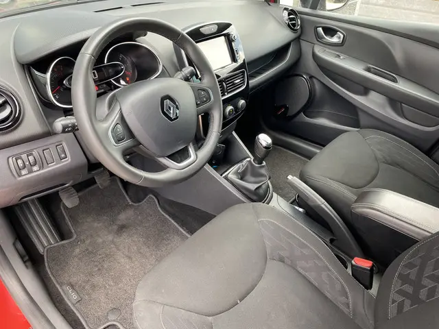 Renault Clio 0.9 TCe Limited 2018 Benzine 10