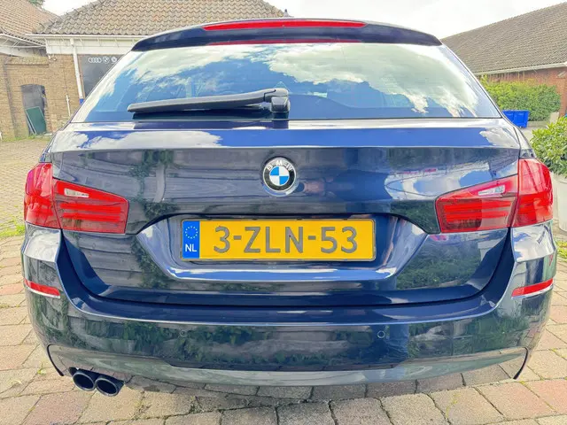 BMW 5 Serie Touring 520i M Sport Edition 2015 Benzine 7