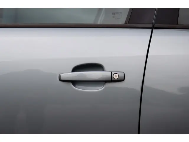Opel Corsa 1.4-16V Cosmo | 2014 Benzine 23