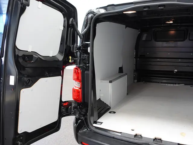 Peugeot Expert 2.0 BlueHDI 145PK L3 Automaat 2023 Diesel 33