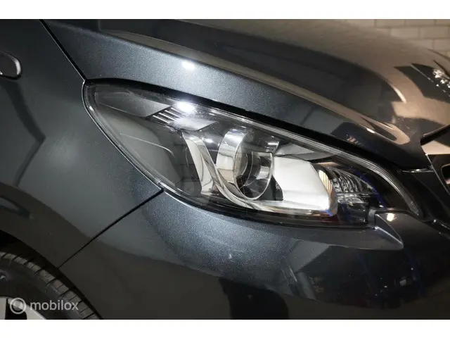 Peugeot 108 1.0 e-VTi Allure 2019 Benzine 9