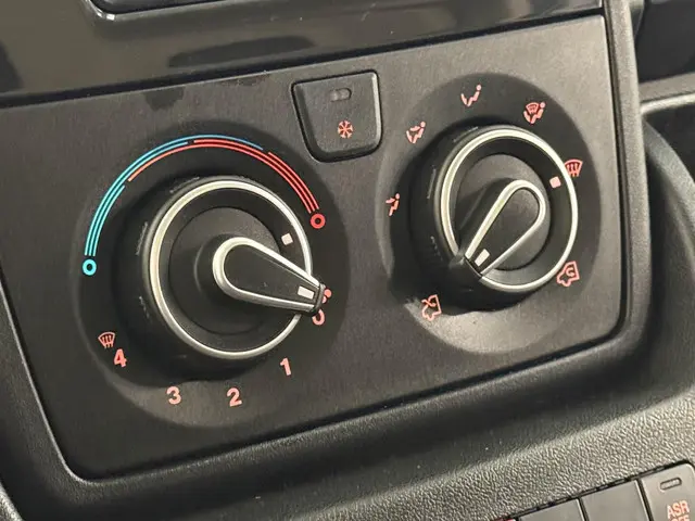 Opel Movano 2.2D 140 L2H2 Edition 2022 Diesel 25