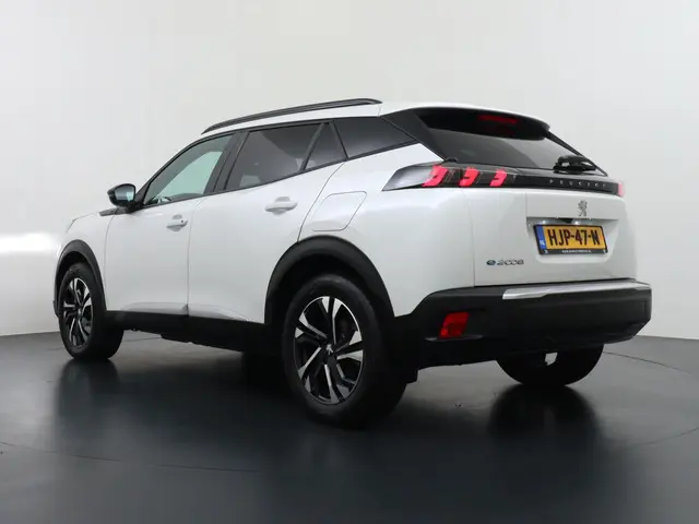 Peugeot e-2008 EV Allure 50 kWh 2023 Elektrisch 5
