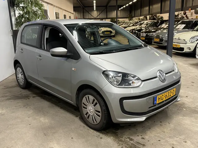 Volkswagen up! 1.0 move up! BlueMotion 2015 Benzine 4