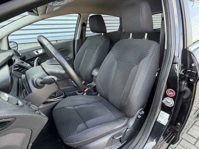 Ford Fiesta 1.0 EcoBoost Titanium 2014 Benzine 8