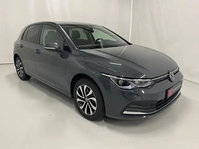 Volkswagen Golf 1.5 eTSI Active 2023 Benzine 32