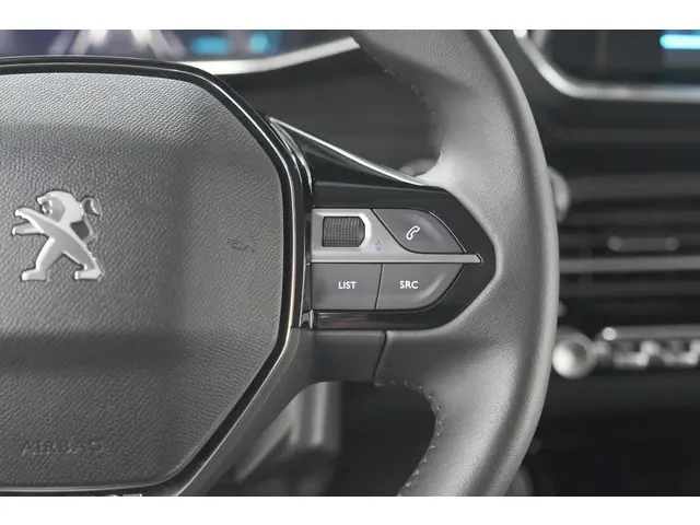 Peugeot 208 PureTech 100 Allure Pack 2023 Benzine 30